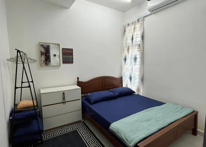 Homestay Ummie, Durian Tunggal